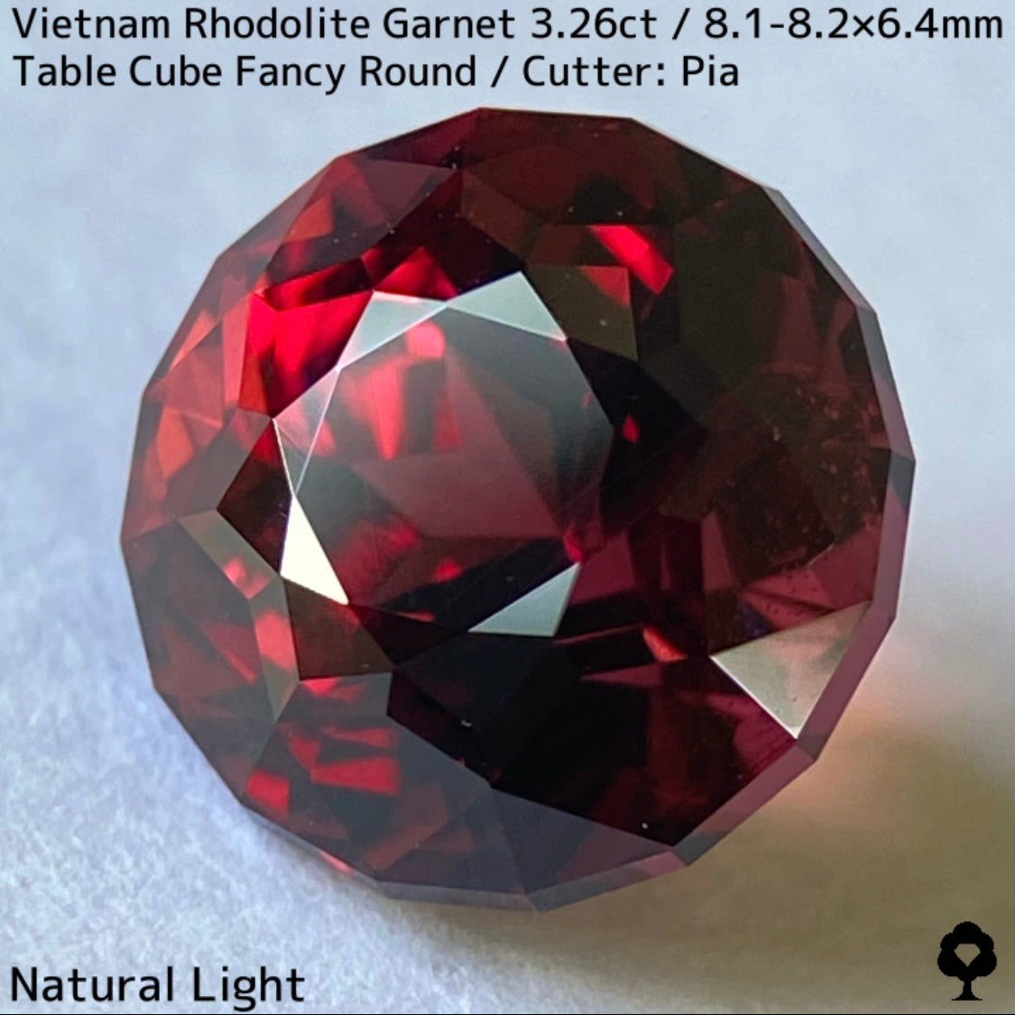 ベトナム産ロードライトガーネット3.26ct★ベトナム産らしくオレンジ含む深く鮮やかなカラーのまさに薔薇と言える一石