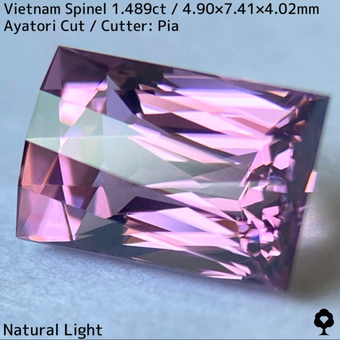 ベトナム産スピネル1.489ct★妖艶なピンキッシュパープルの超美結晶原石の形を生かしたシザースのあやとりカット