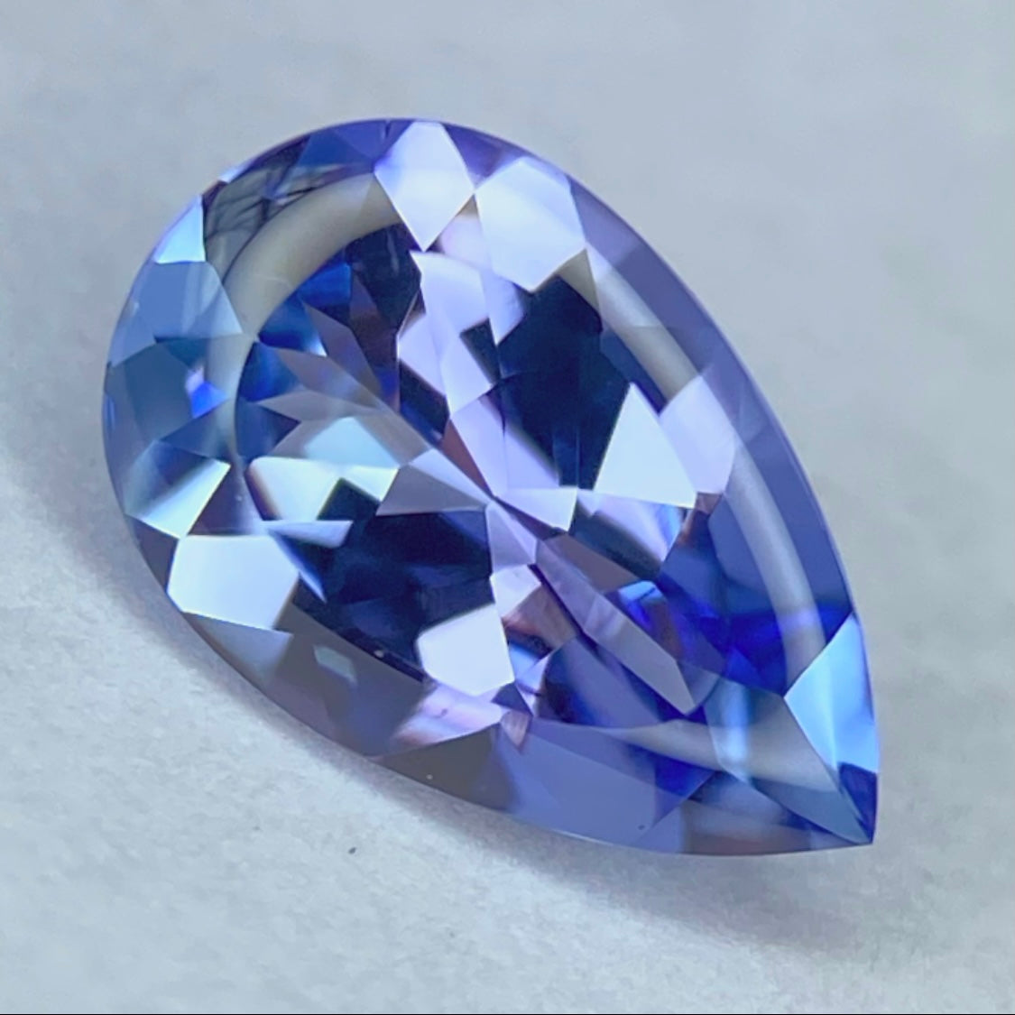 【お客さま専用】非加熱ゾイサイト0.68ct★箱買いカッコつけプライス