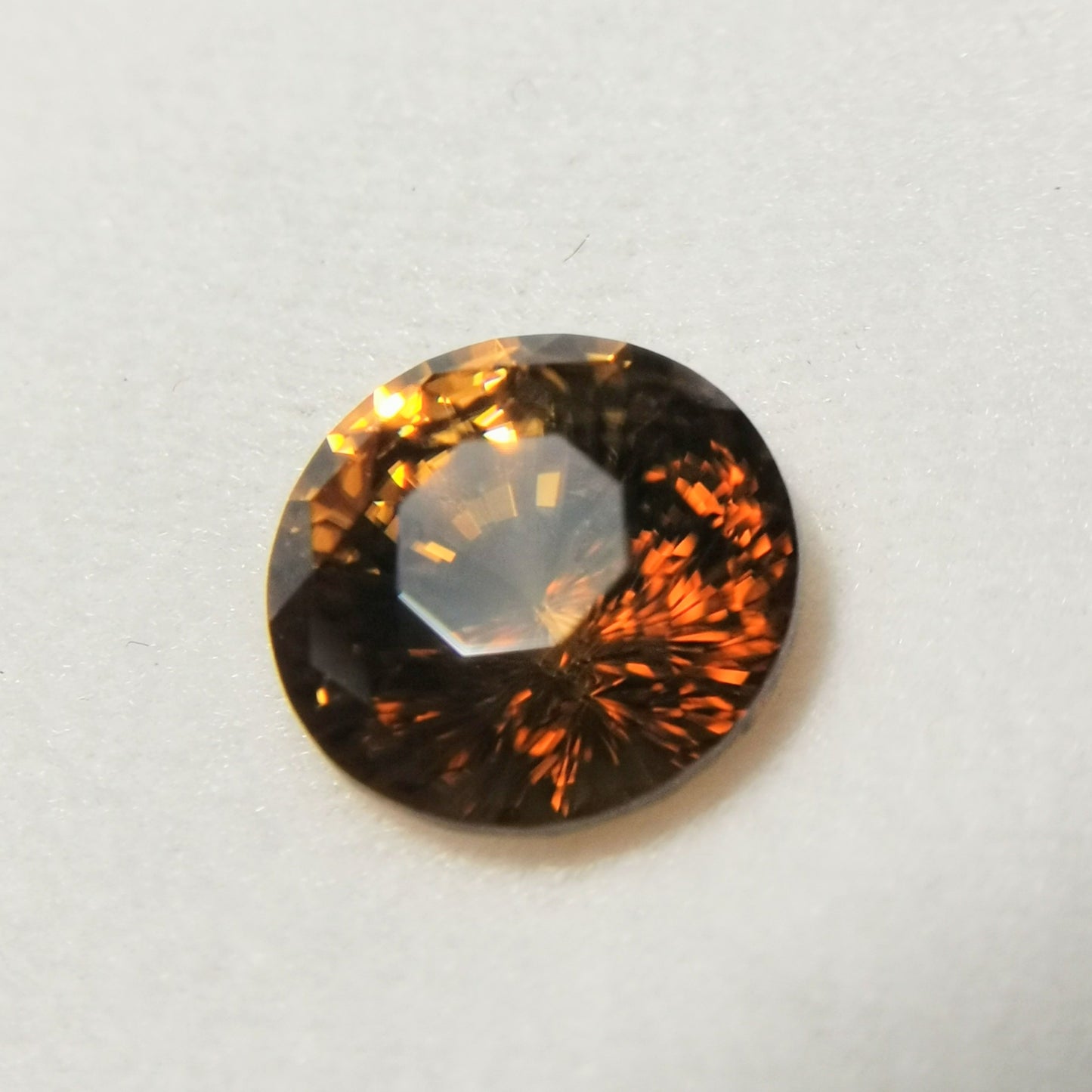 ナリカージルコン、神髄は美しい地色に色溜まり / ジルコン 3.332ct