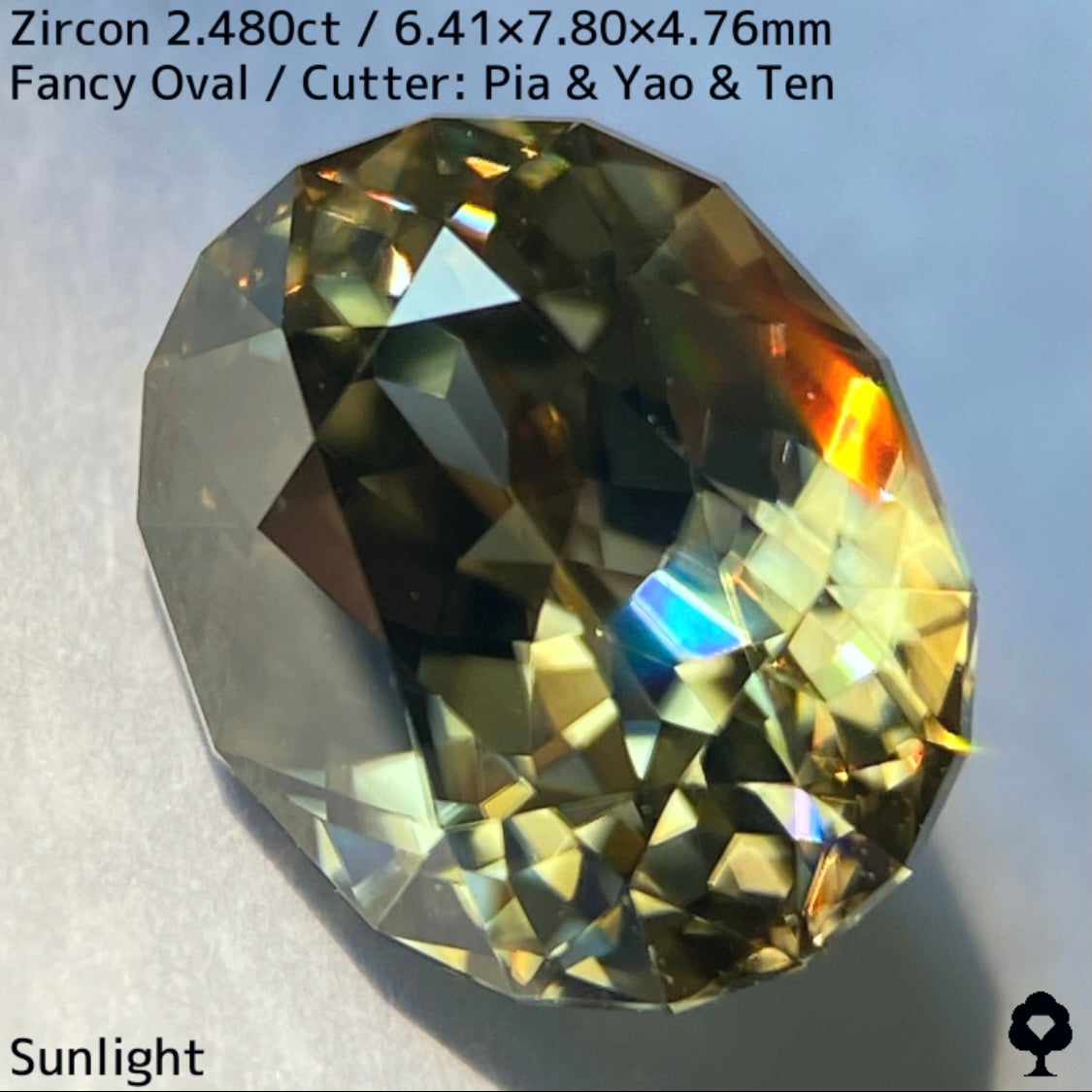 【ご当選者さま専用】ジルコン2.480ct★ゴールドの中に青の色だまりあるグリーンの煌めき放つ面白い1石