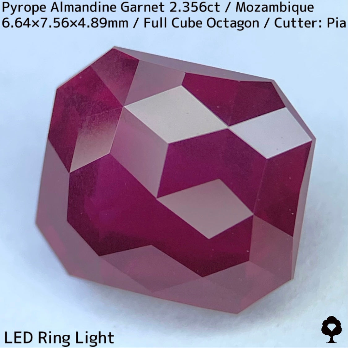 パイロープアルマンディンガーネット2.356ct★大人の味わい感じるシルキーロードライトで初のフルキューブオクタゴン