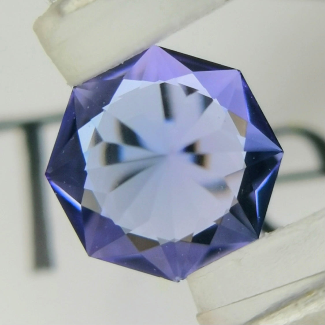 勝手にチャットプレキャン🎁タンザナイト 0.27ct