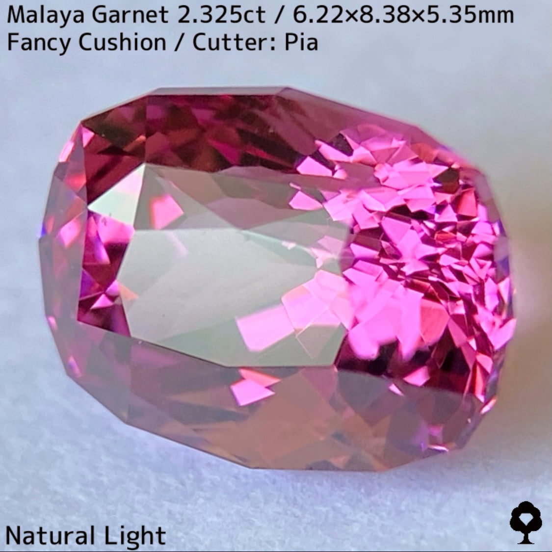 マラヤガーネット2.325ct★ハンパじゃない煌めきのスーパートップクオリティの美色美結晶