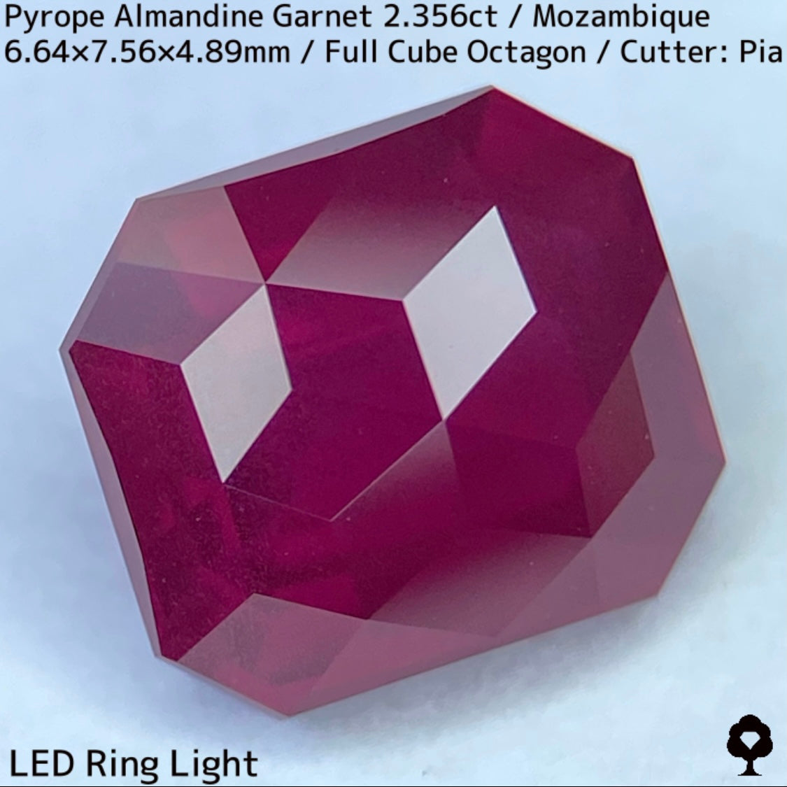 パイロープアルマンディンガーネット2.356ct★大人の味わい感じるシルキーロードライトで初のフルキューブオクタゴン