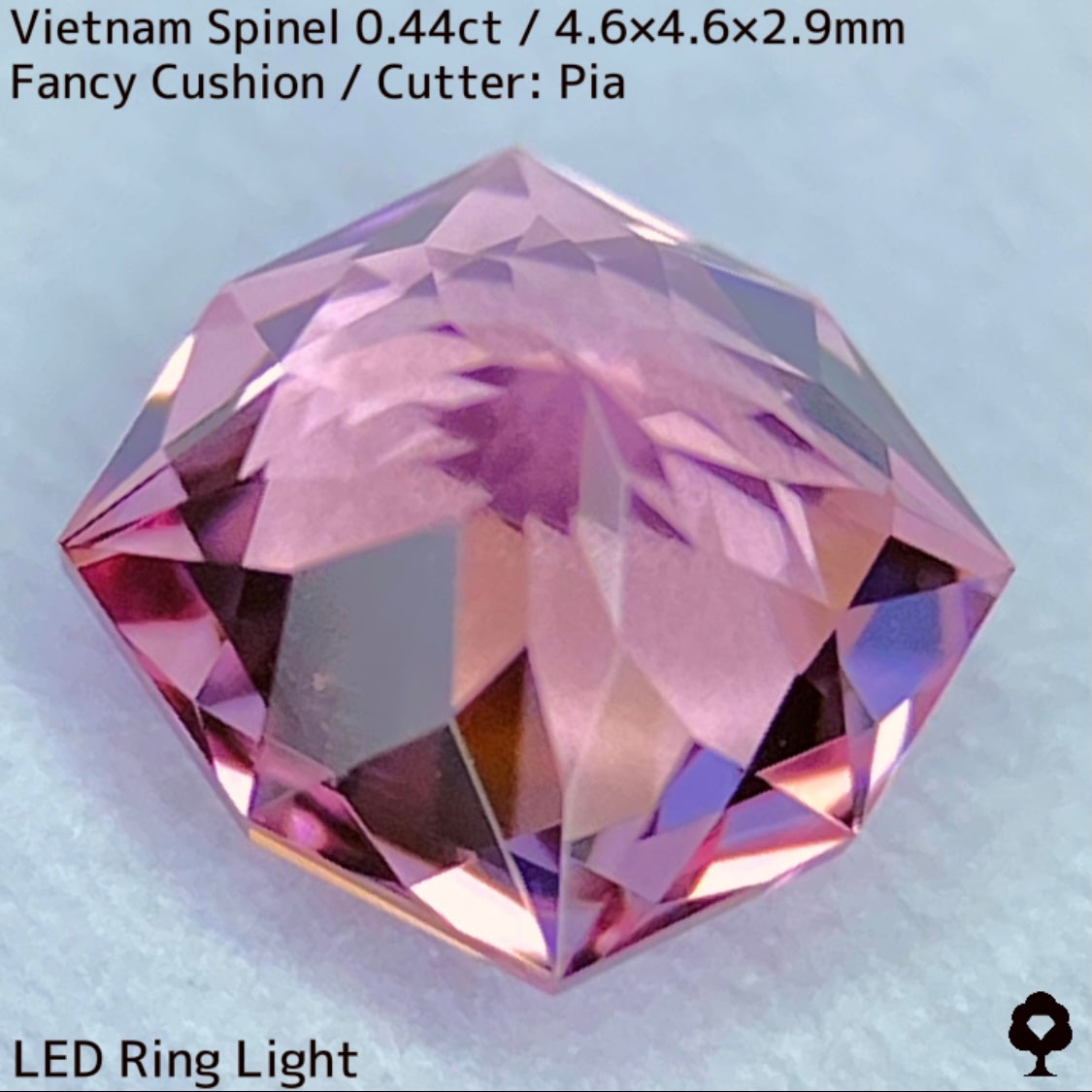 ベトナム産ピンクスピネル0.44ct★桜ピンクの美結晶から煌めきとファイアーが止まらない