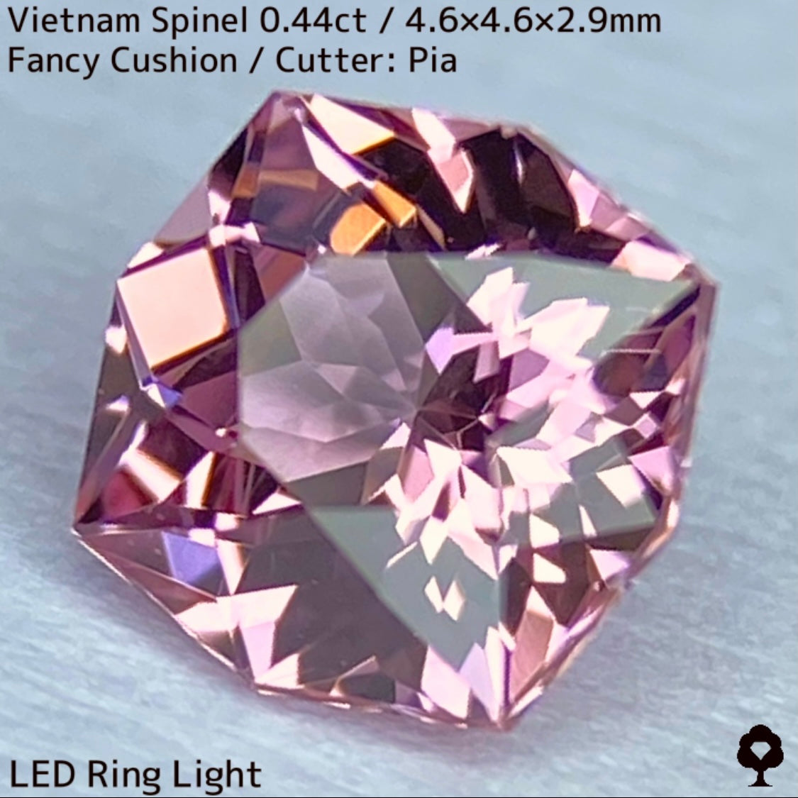 ベトナム産ピンクスピネル0.44ct★桜ピンクの美結晶から煌めきとファイアーが止まらない