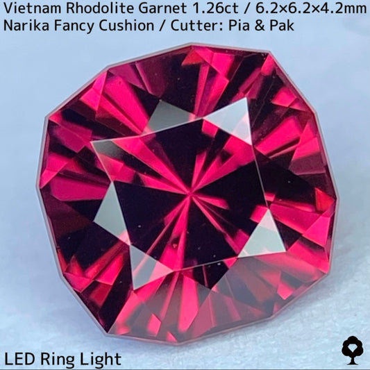 【お客さま専用】ベトナム産ロードライトガーネット1.26ct