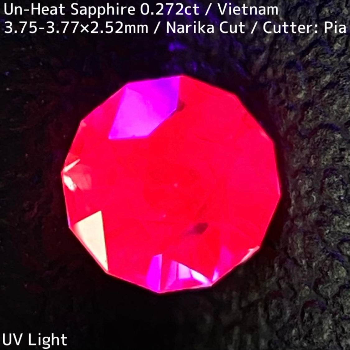 ベトナム産非加熱サファイア0.272ct★可愛いシルキーピンクにブルーの色だまりでパープリッシュなナリカーカット