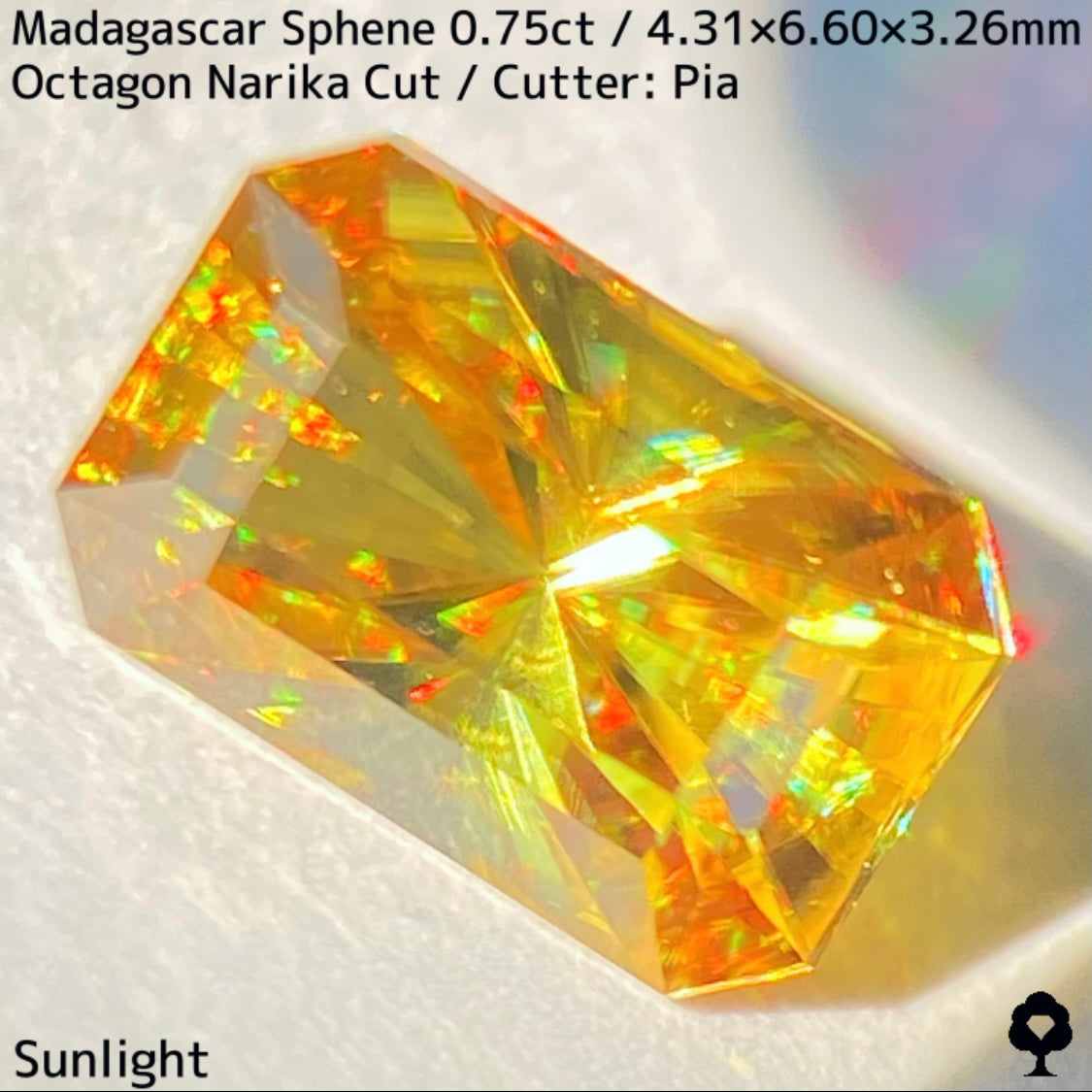 【抽選販売2/10(土)21時からのライブで〆切抽選】マダガスカルスフェーン0.75ct★華やかなゴールドの美しい結晶からナリカーファイアー煌く