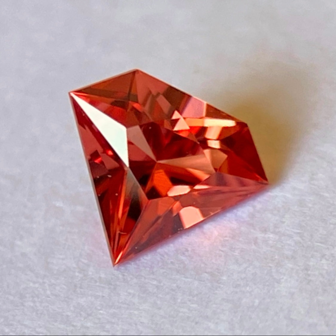 ベトナム産オレンジスピネル0.234ct