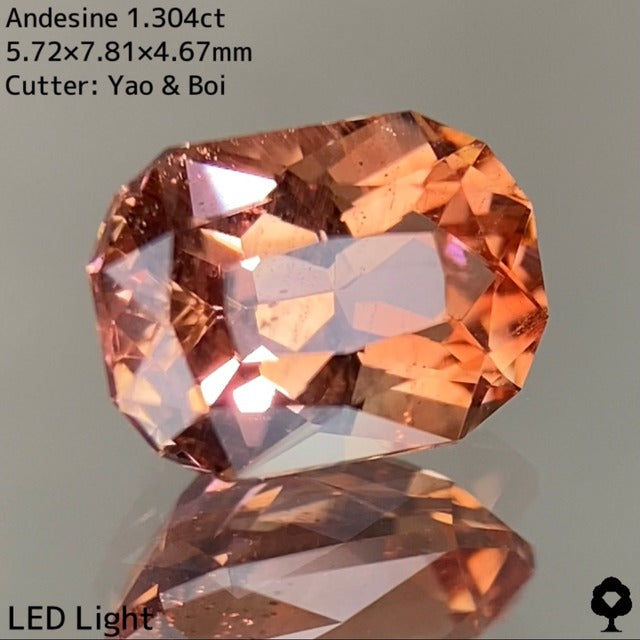 【ご当選者さま専用】10/15(日)チャットプレキャン💎合計20万円以上のご購入でこの作品がプレキャンに🎁濃厚でグラデ感と多色感美しい中にさりげなく煌めくシラー★アンデシン 1.304ct