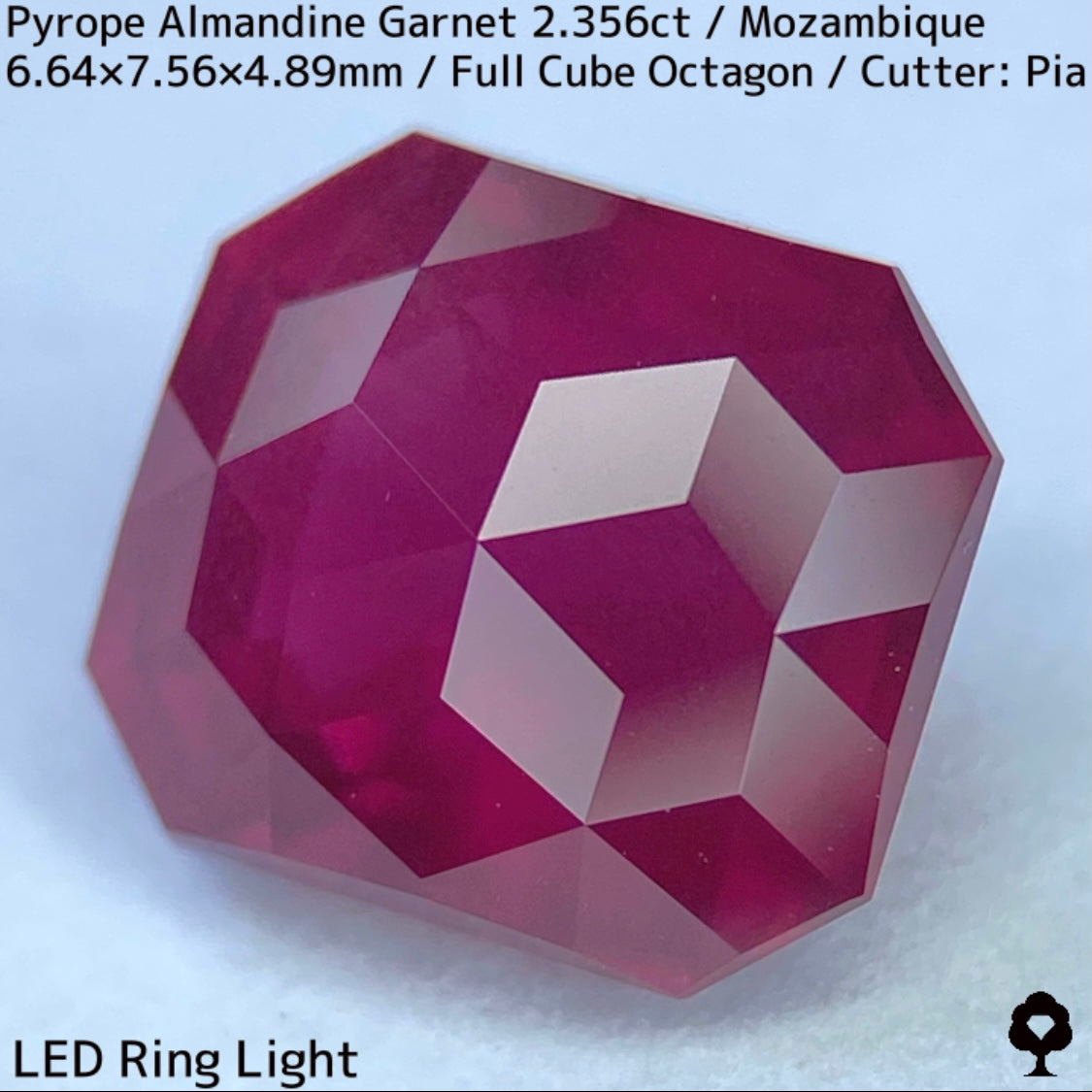 パイロープアルマンディンガーネット2.356ct★大人の味わい感じるシルキーロードライトで初のフルキューブオクタゴン