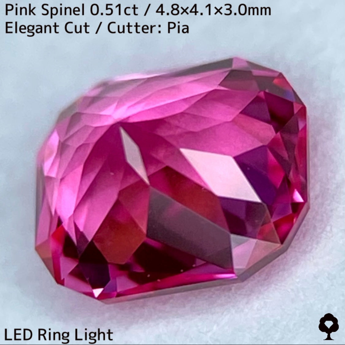 ホットピンクの強く細かい煌めきにファイアーチラつく超美結晶★ピンクスピネル0.51ct