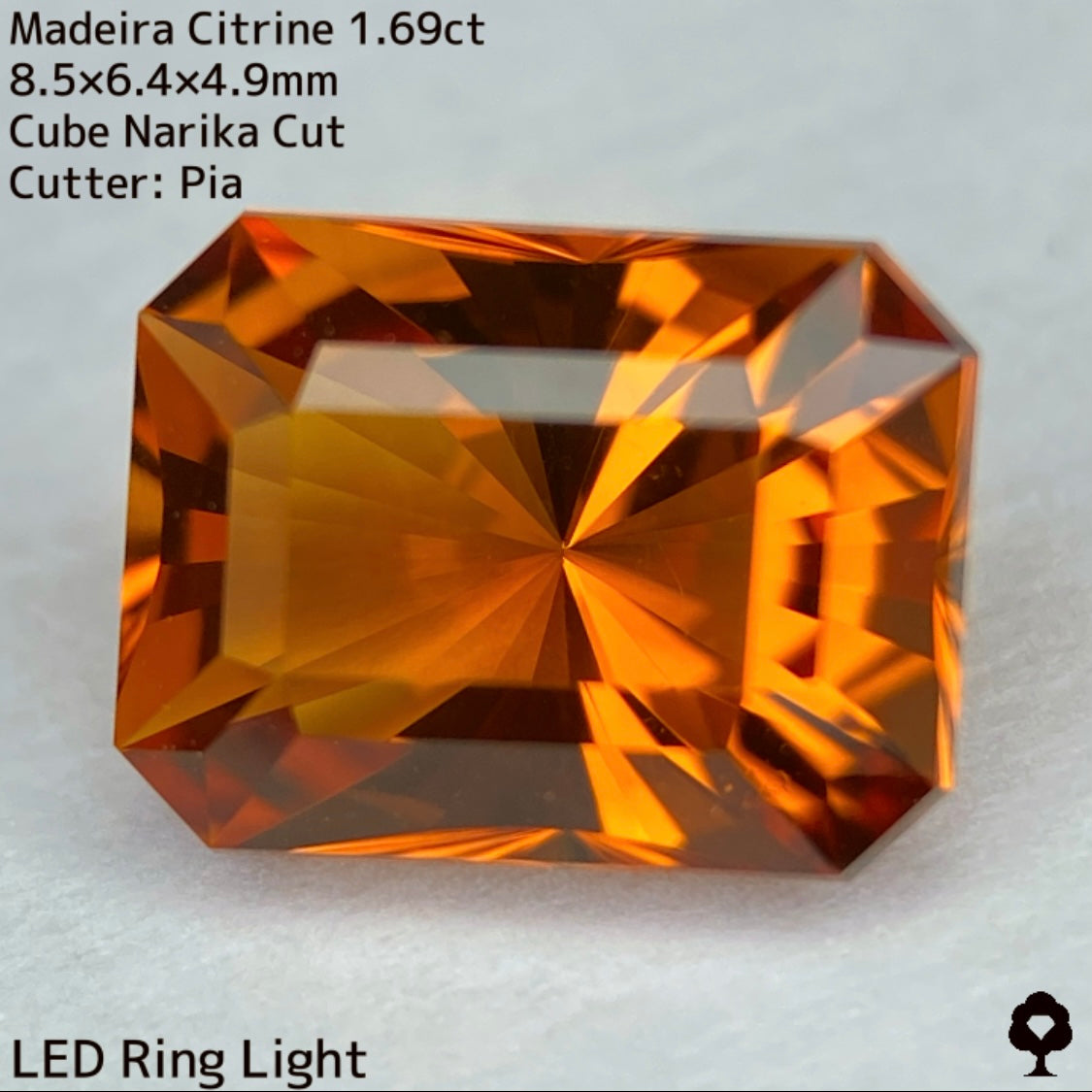 大人の色合いと腕時計のようなオクタゴンナリカー(時計)カット★マディラシトリン1.695ct
