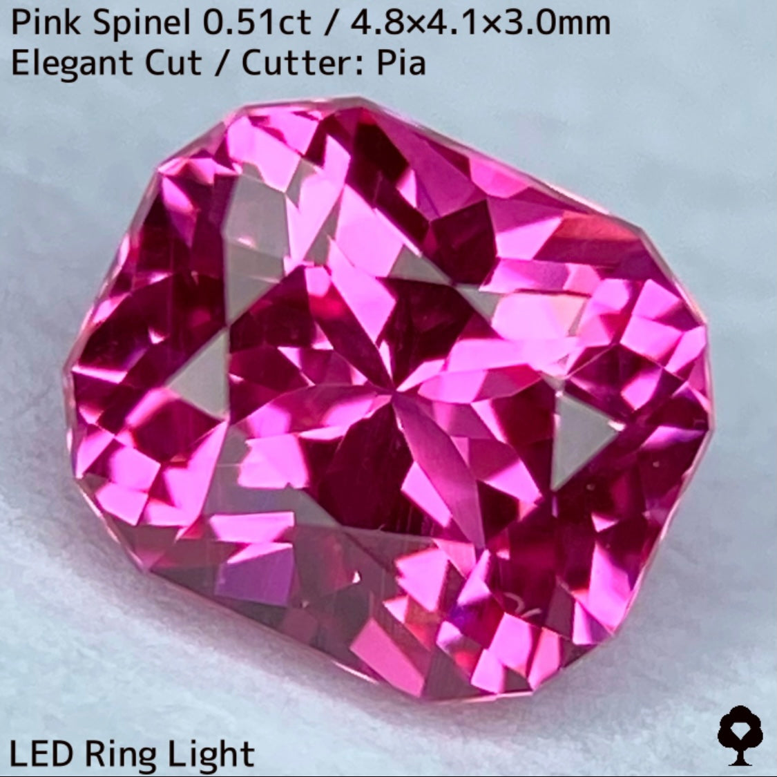 ホットピンクの強く細かい煌めきにファイアーチラつく超美結晶★ピンクスピネル0.51ct