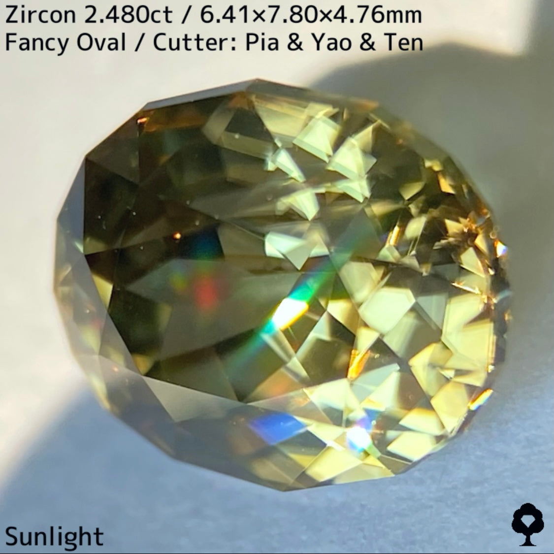【ご当選者さま専用】ジルコン2.480ct★ゴールドの中に青の色だまりあるグリーンの煌めき放つ面白い1石