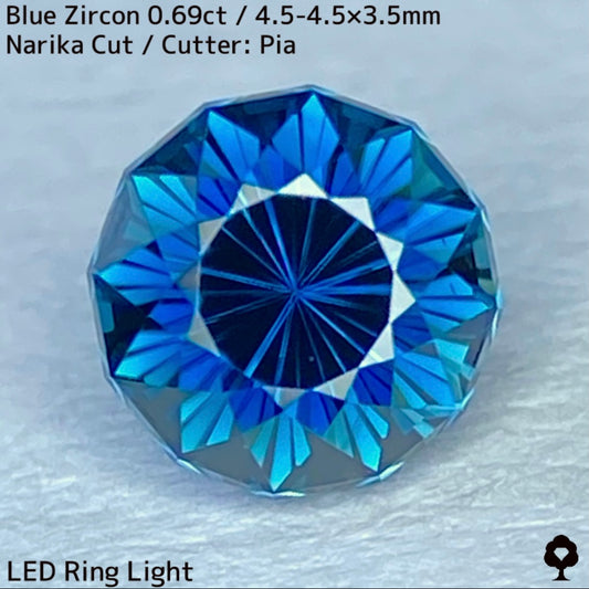 【大御所セレクト一級品】ブルージルコン0.69ct★インディゴブルーの深く鮮やかな色合いからナリカーカットの鋭い煌めき放つ