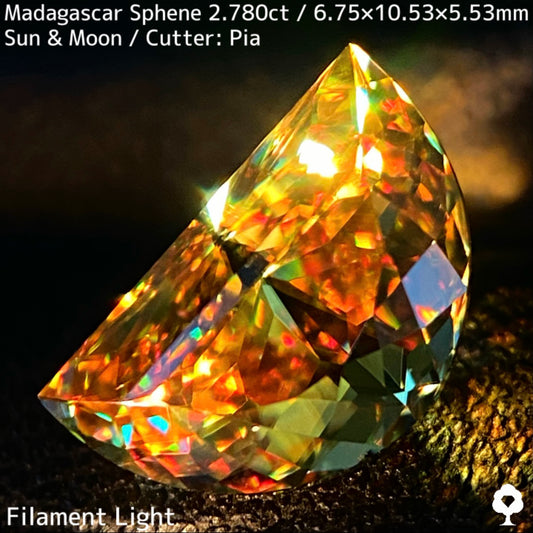 【お客さま専用】マダガスカルスフェーン2.780ct★致命的亀裂を取り去った太陽と月をイメージした煌めき凄まじい美結晶