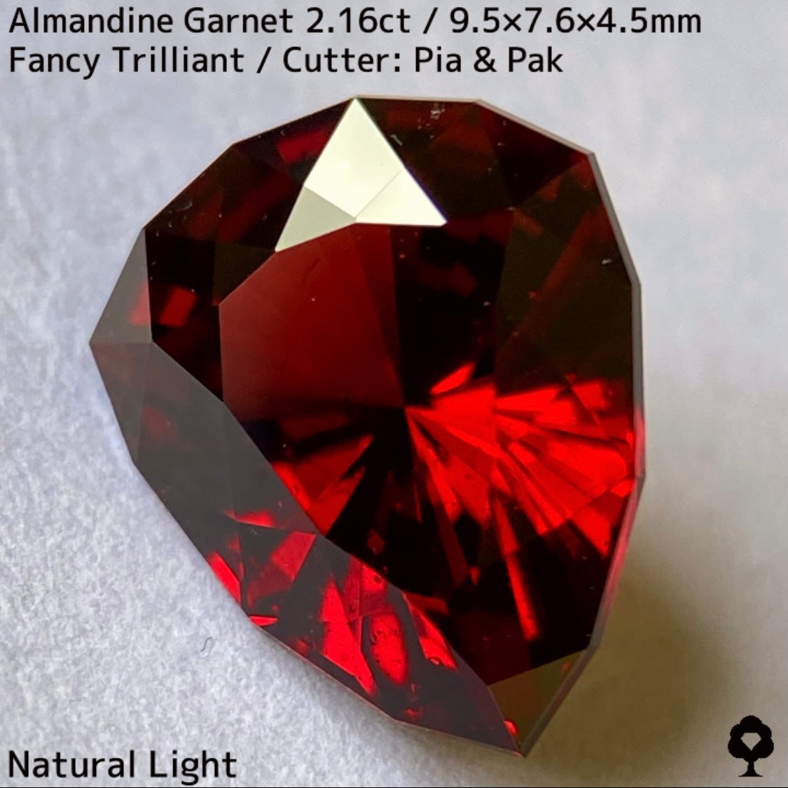 アルマンディンガーネット2.16ct★オレンジーレッドの鋭い煌めき放つ【炎の盾】