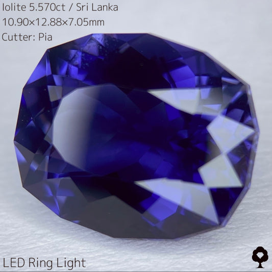 吸い込まれるようなブルーの強い青紫がたまらない5ctアップの一級品★アイオライト5.507ct★サタデーナイトオークション🕺