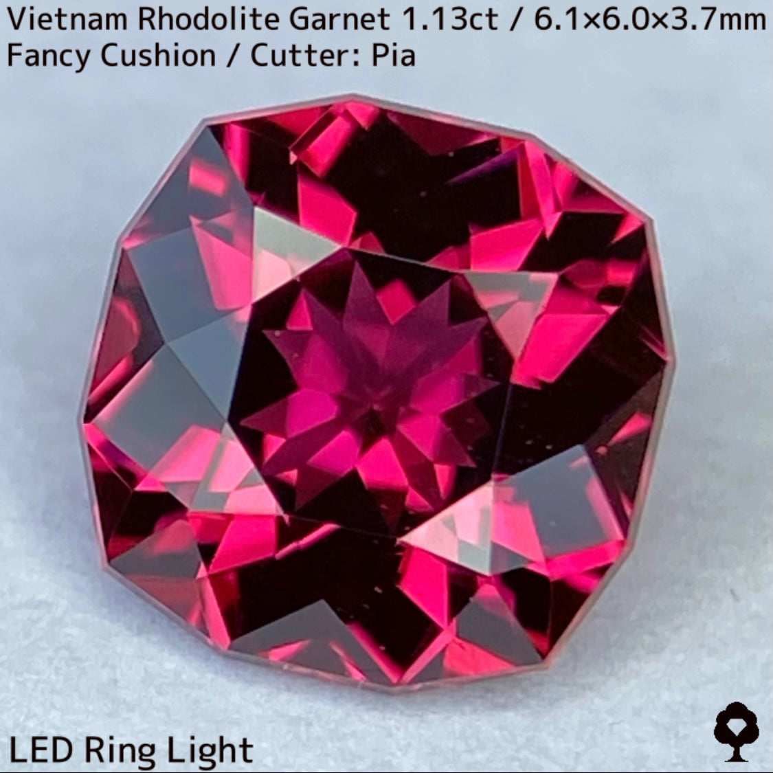 ベトナム産ロードライトガーネット1.13ct★オレンジ混じりのピンクの煌めきがたまらない美結晶ファンシークッション