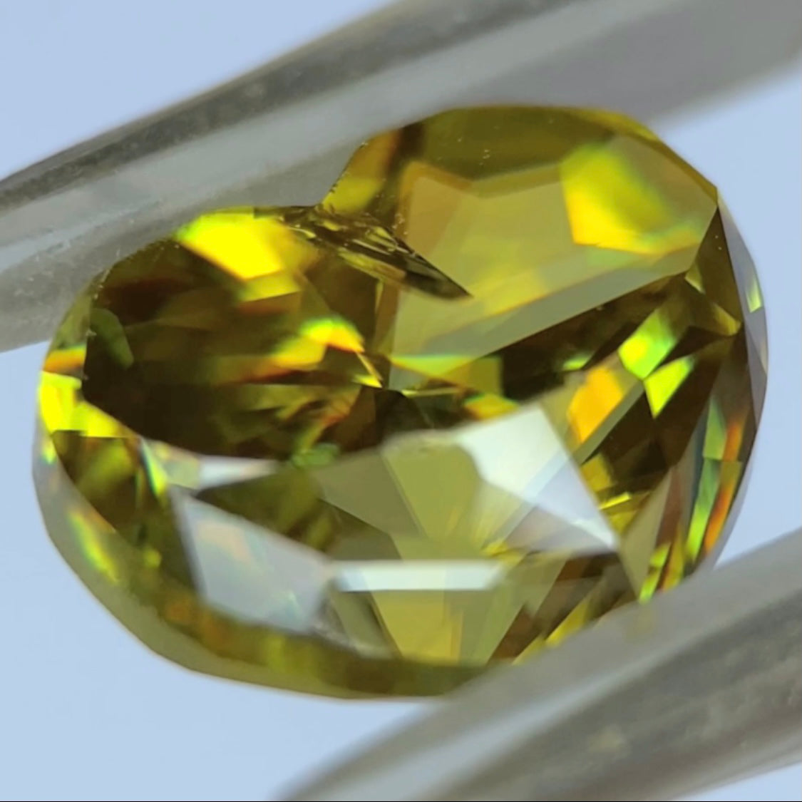 【お客さま専用】マダガスカルスフェーン2.780ct★致命的亀裂を取り去った太陽と月をイメージした煌めき凄まじい美結晶