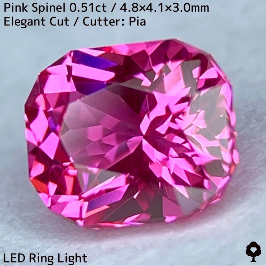 ホットピンクの強く細かい煌めきにファイアーチラつく超美結晶★ピンクスピネル0.51ct