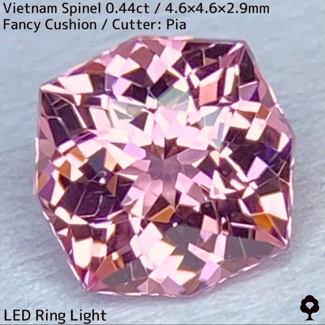 ベトナム産ピンクスピネル0.44ct★桜ピンクの美結晶から煌めきとファイアーが止まらない