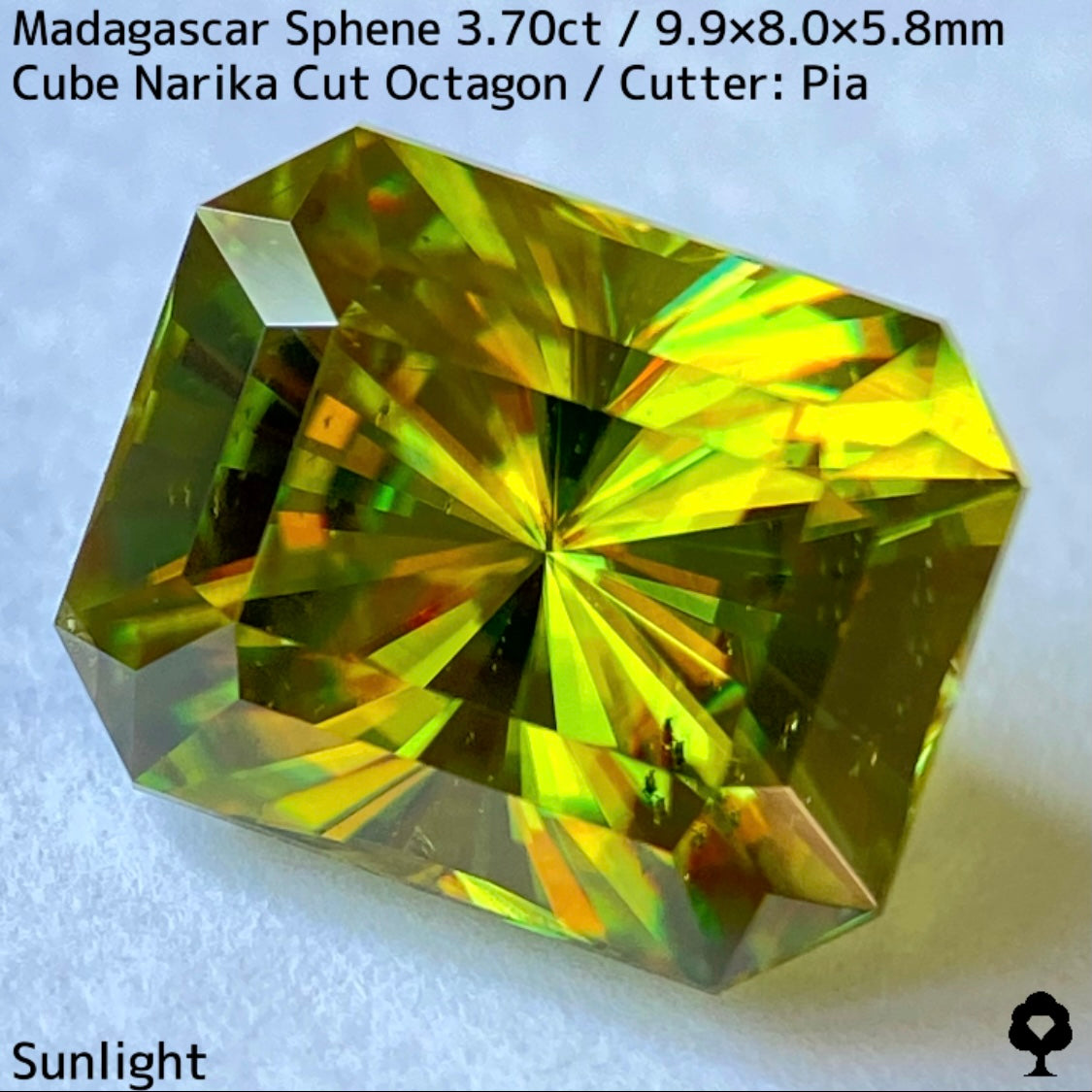 マダガスカル産スフェーン3.704ct★冴え渡るイエローイッシュグリーンのキューブナリカーオクタゴン