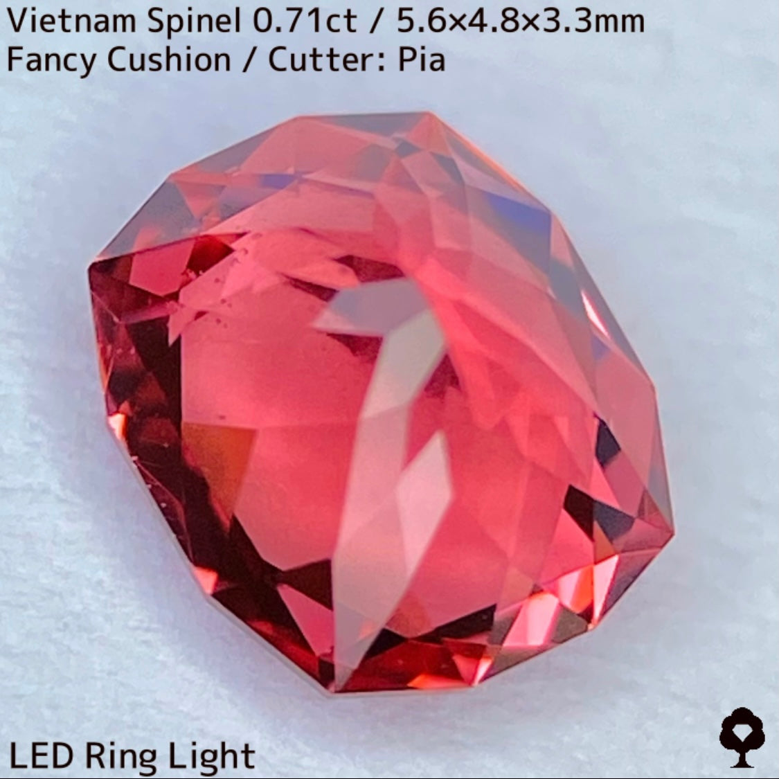 ベトナム産オレンジスピネル0.71ct★ピンクが混ざり合う華やかなオレンジの強い煌めき