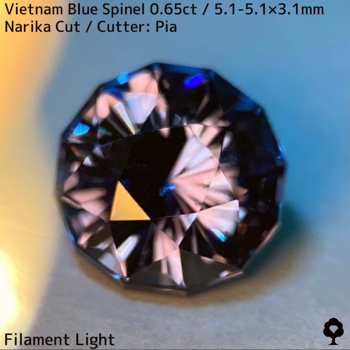 ベトナム産ブルースピネル0.65ct★美ヴァイオレティッシュブルーからナリカーの鋭い煌めきとファイアー放つ
