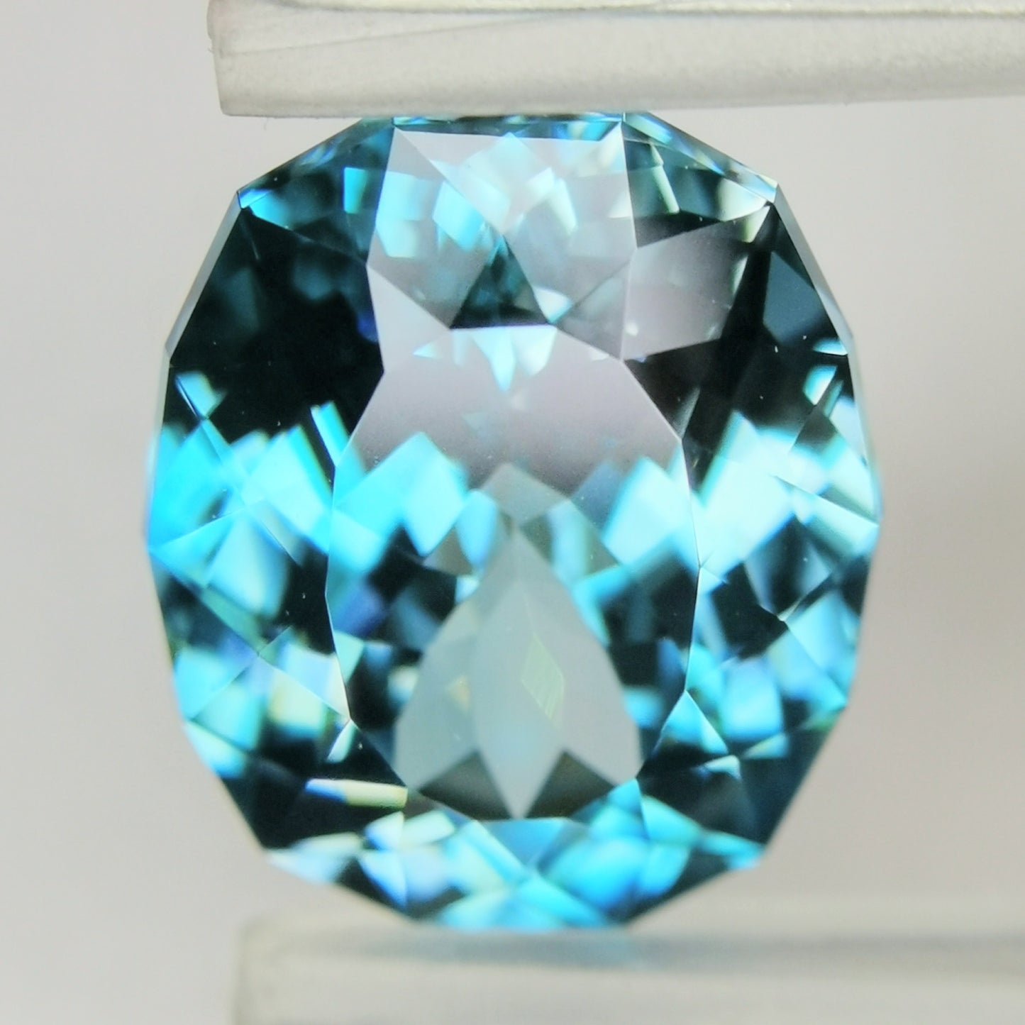 【お客さま専用】ブルージルコン 4.646ct★爽やかで豪快な煌めき止まらない超美結晶