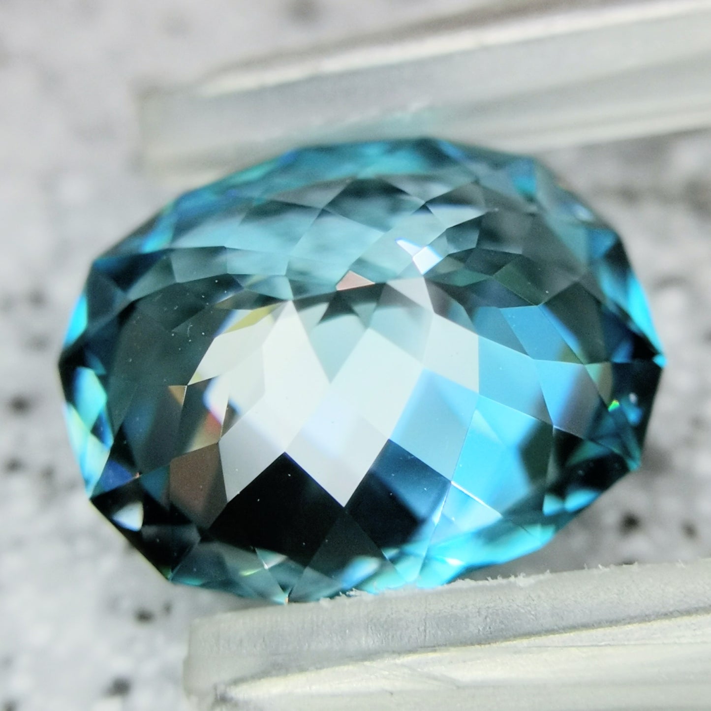 【お客さま専用】ブルージルコン 4.646ct★爽やかで豪快な煌めき止まらない超美結晶