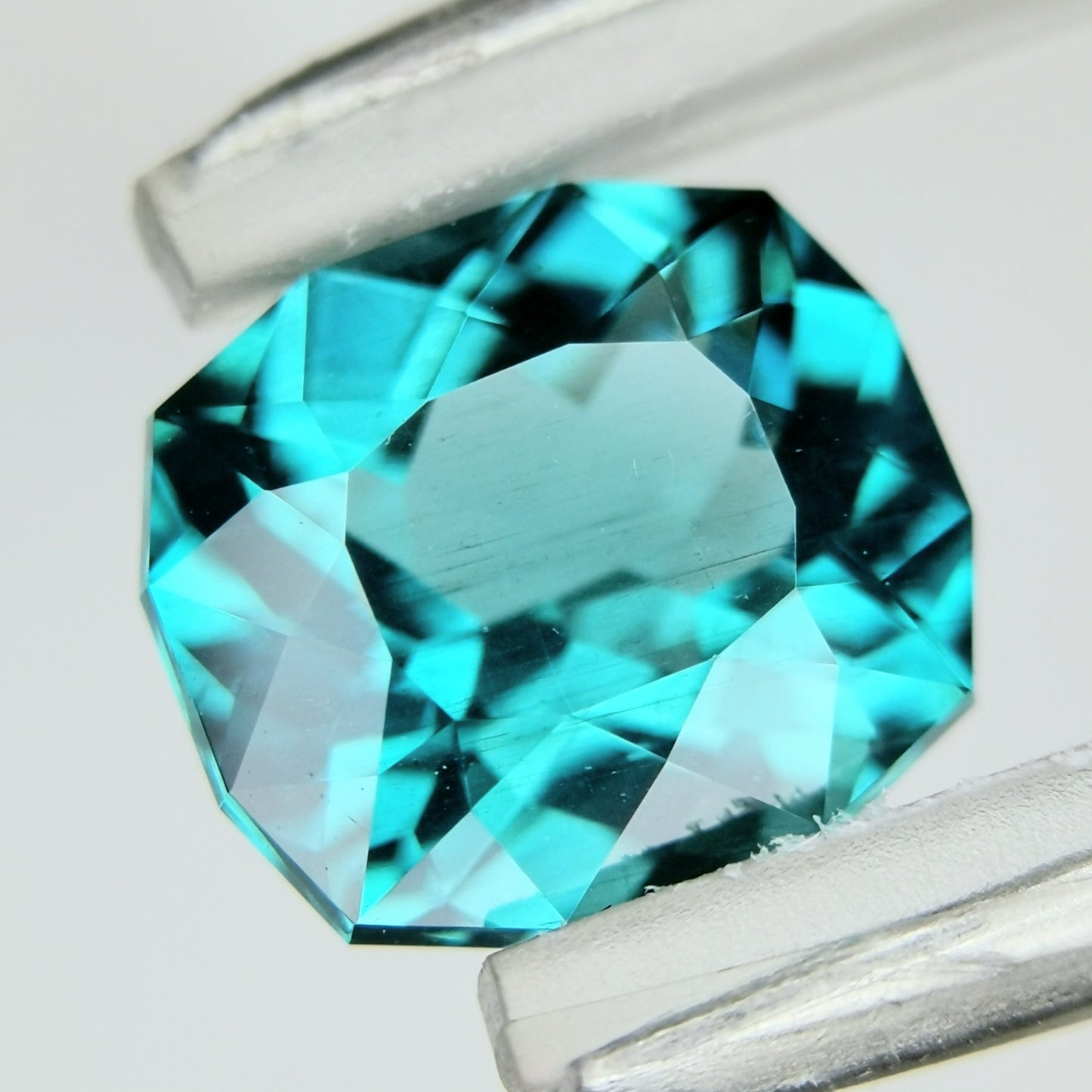 【お客さま専用】アパタイト 1.724ct★カット難易度高い石種を抜群のカットで仕上げた海のようなグリニッシュブルー