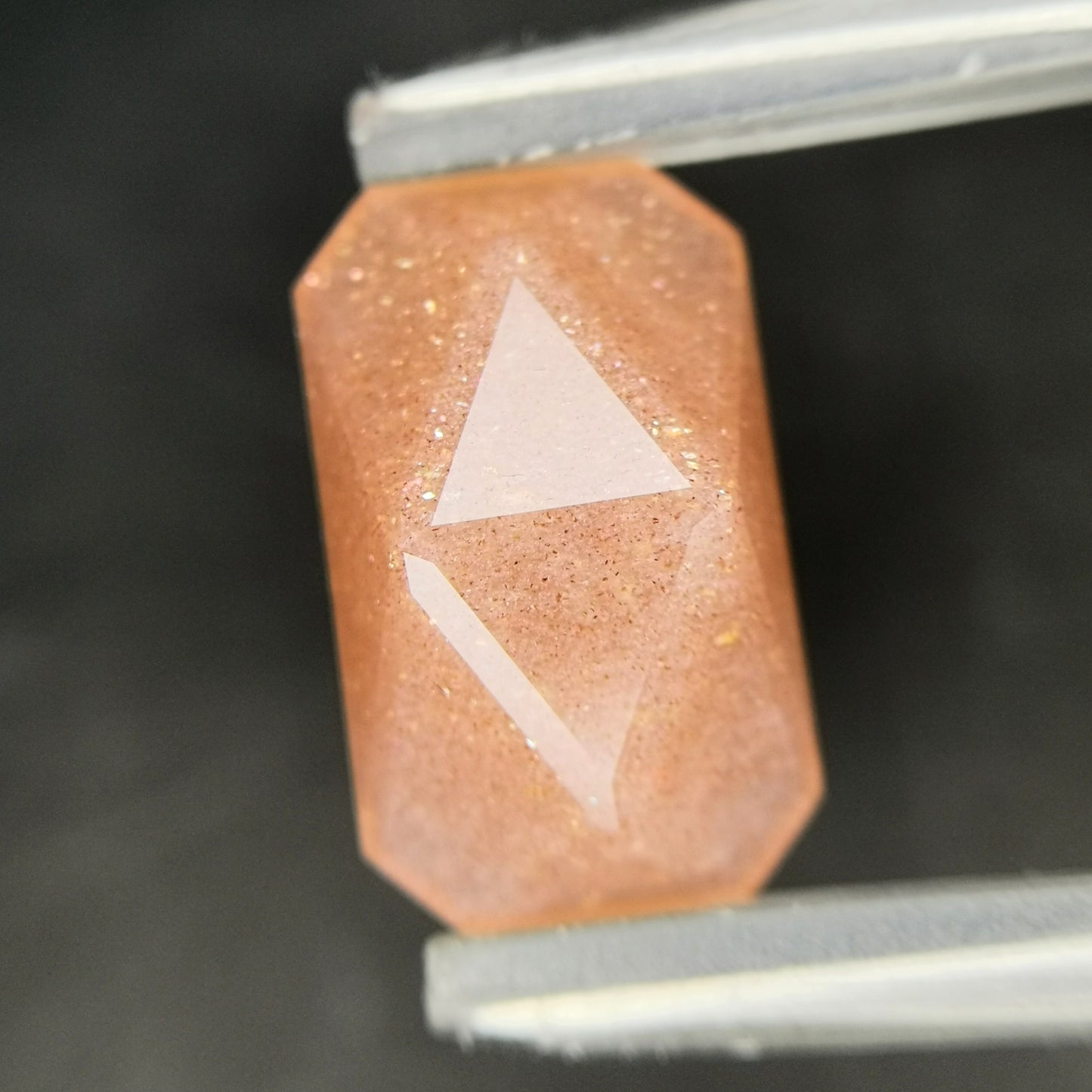 サンストーン 3.541ct / ファセットカットはラスト。カッター"師匠”による独創的ルース