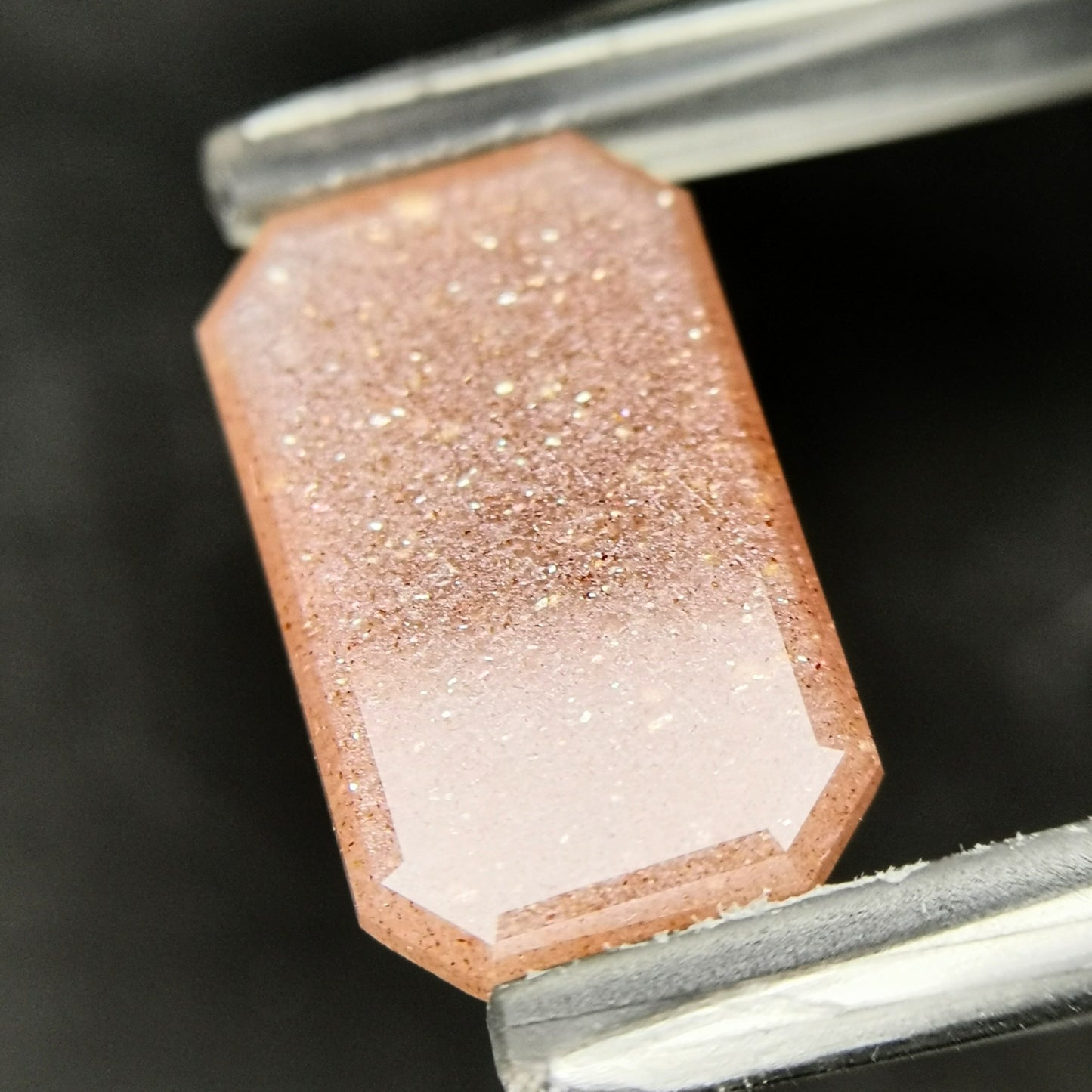 サンストーン 3.541ct / ファセットカットはラスト。カッター"師匠”による独創的ルース