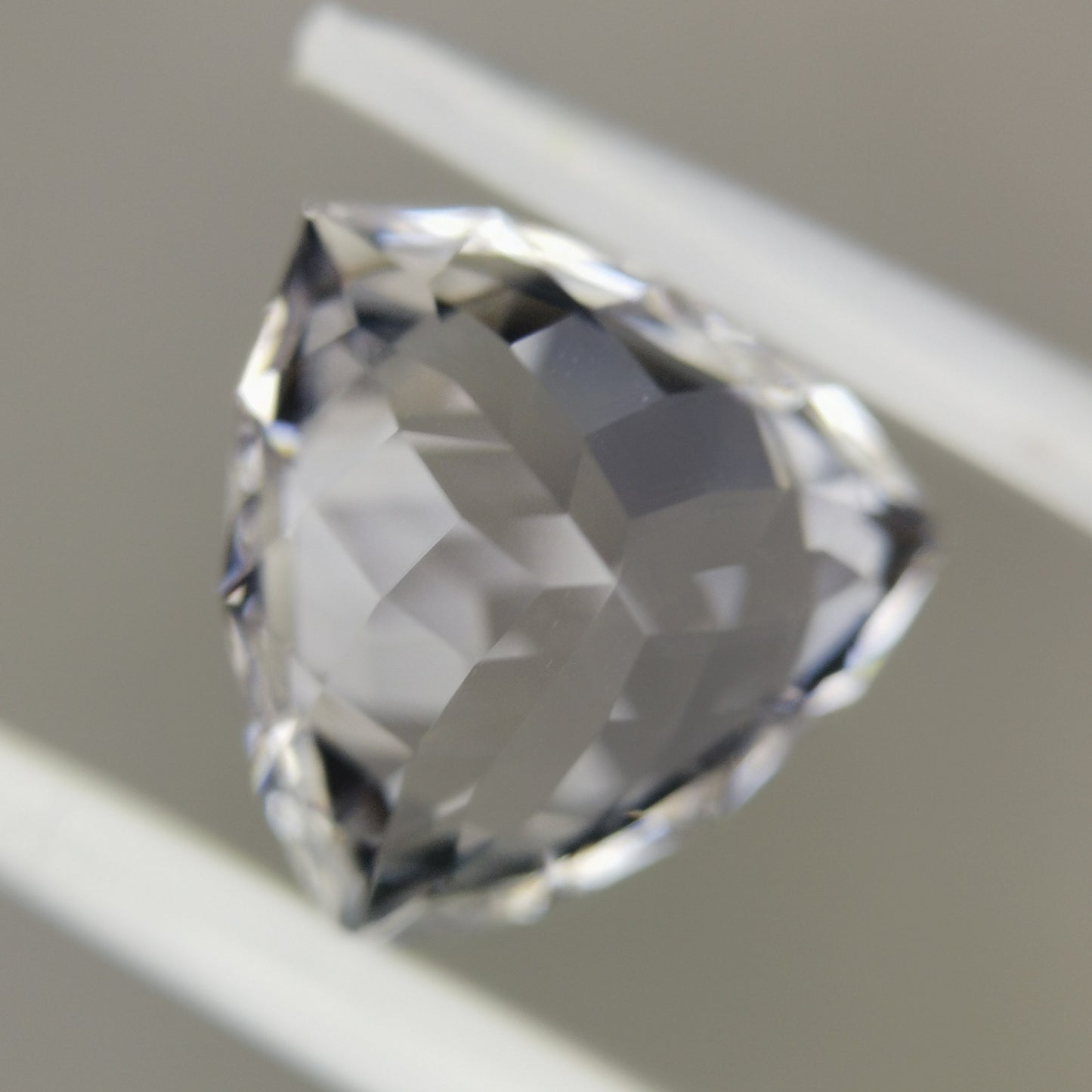 ダンビュライト 6.964ct