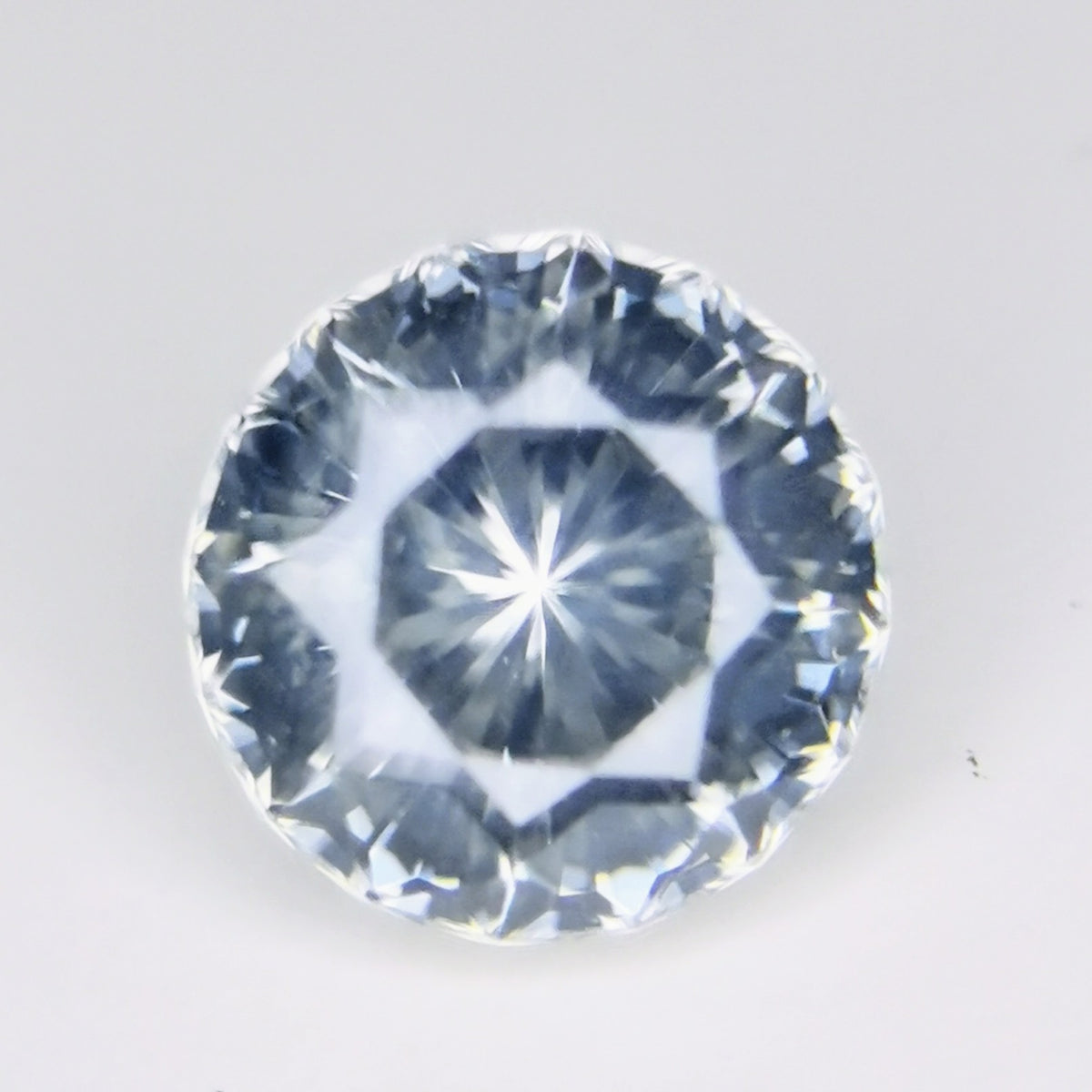 天然シルキーオリーブグリーン ジルコン1.704ct-