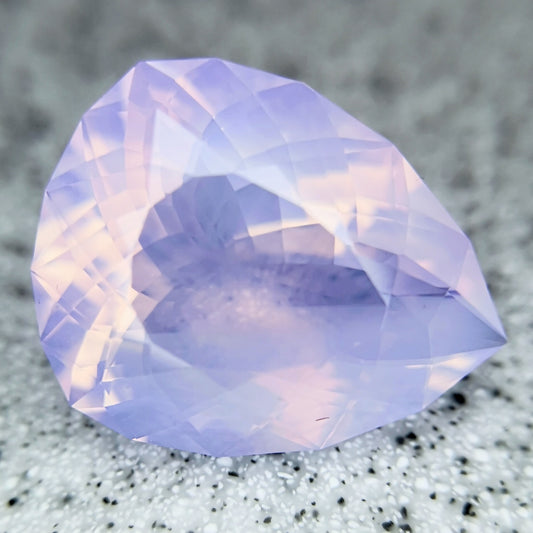 ミルキーアメジスト 26.36ct / ミルキー加減がラインで変わる、良い色味の紫水晶