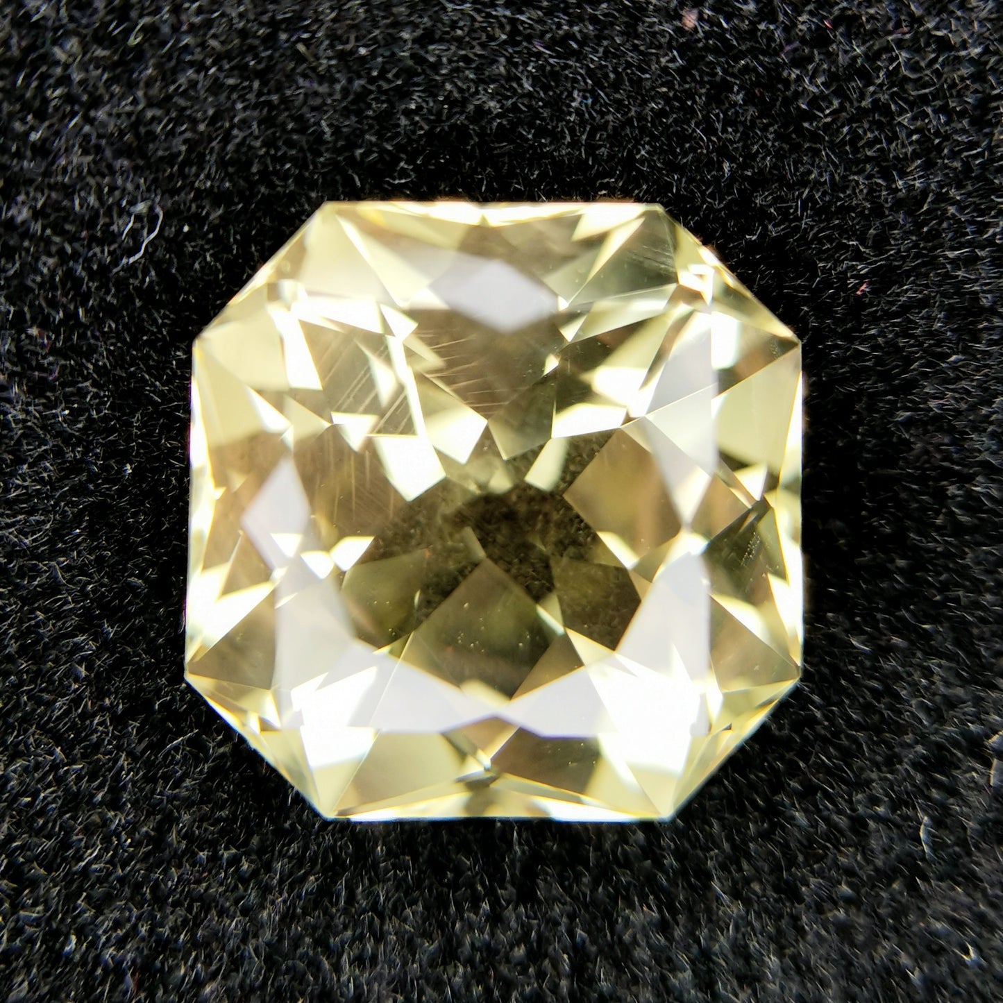 ラブブラドライト 9.418ct / 師匠による八角形の美しいゴールデンラブラド