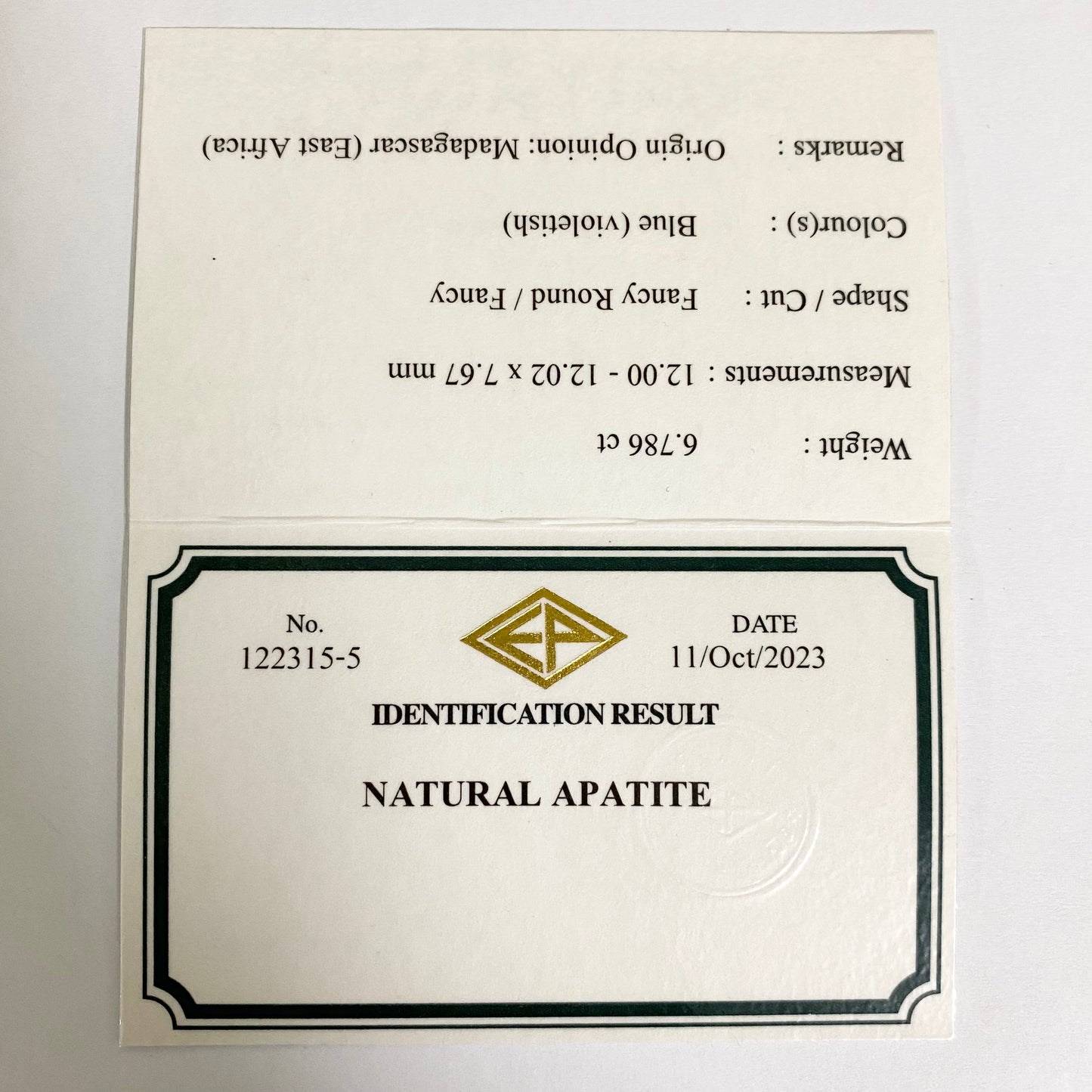 【激レアカラー】非加熱タンザのようなブルーとパープル混ざり合う美色にシラーのようなもの浮かぶギラギラファンシーラウンド★アパタイト6.786ct