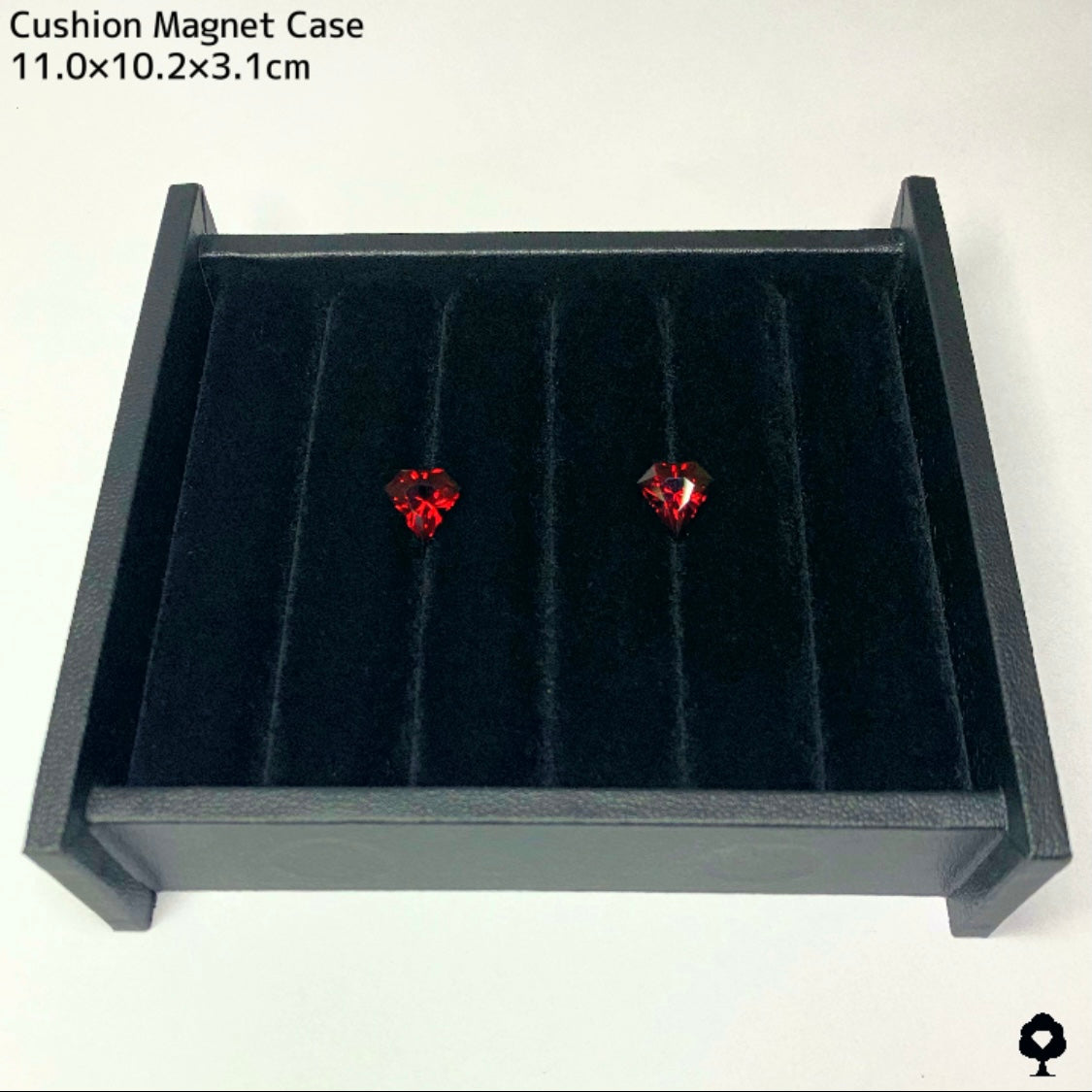 ブラッディーレッドロードライトガーネット 3.180ct / 3.296ct ペア 計6.476ct クッションマグネットケース付き