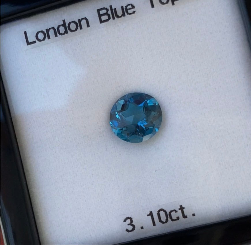 お客さま専用★5ZBまでご利用可【Pia's Full Cube】ロンドンブルートパーズ 3.10ct