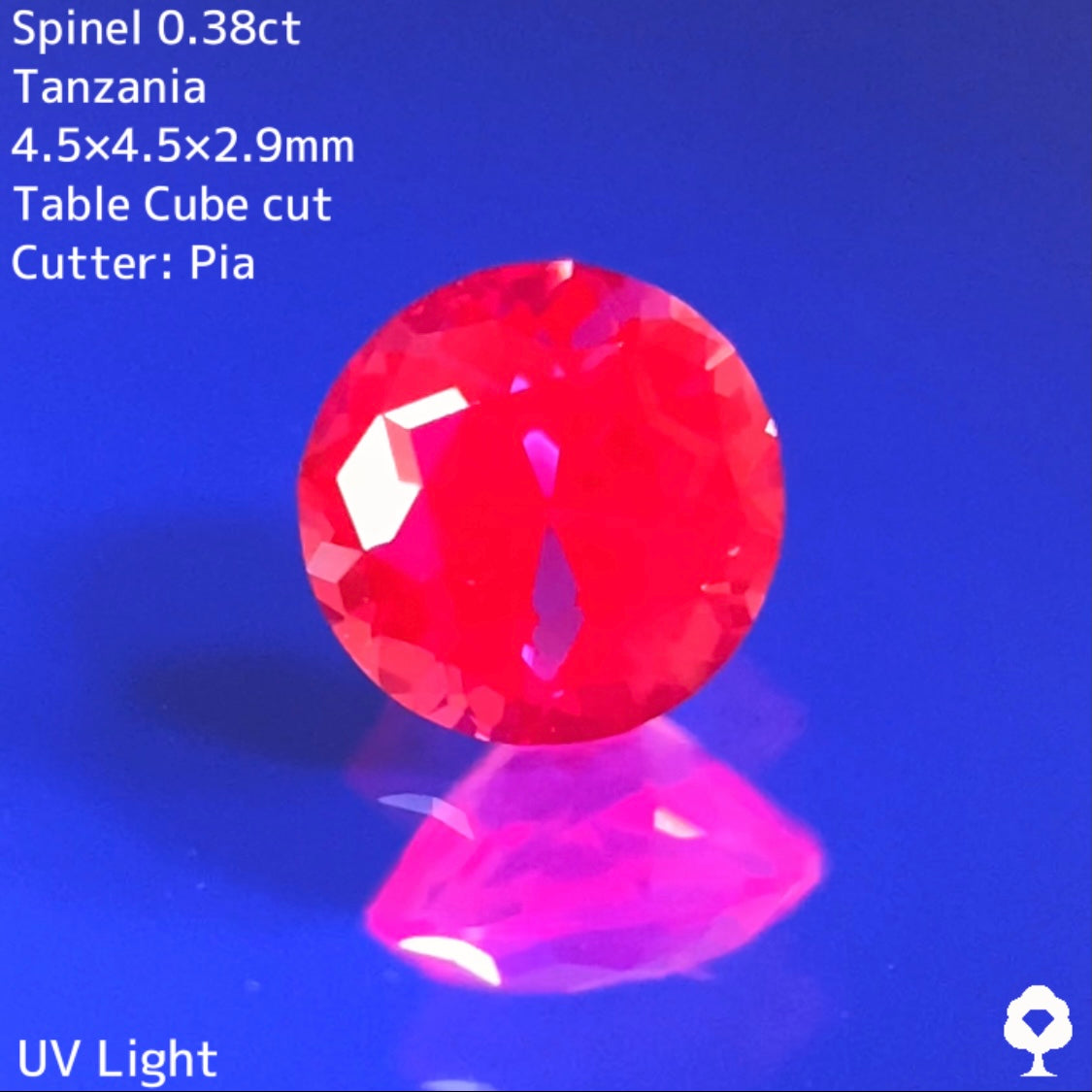 レッド・オレンジの中間の濃厚で華やかな超美色のテーブルキューブカット★スピネル 0.384ct タンザニア産【5ZBご利用可】