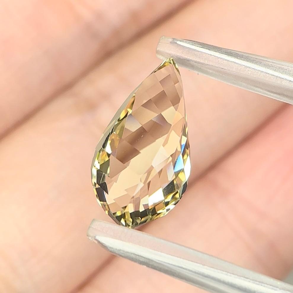 スクリューの在庫は残り2個【ノリ一押しの雫】ゴールデンラブラドライト 4.23ct