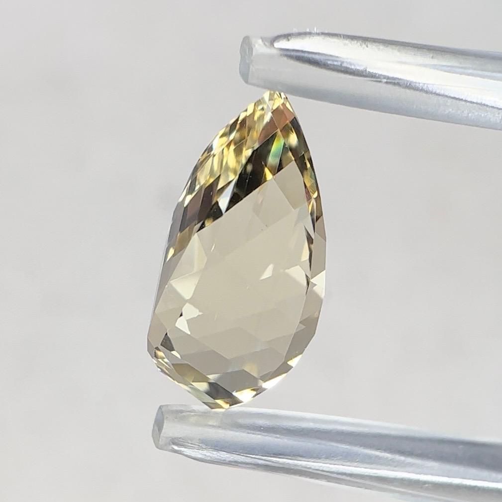 スクリューの在庫は残り2個【ノリ一押しの雫】ゴールデンラブラドライト 4.23ct