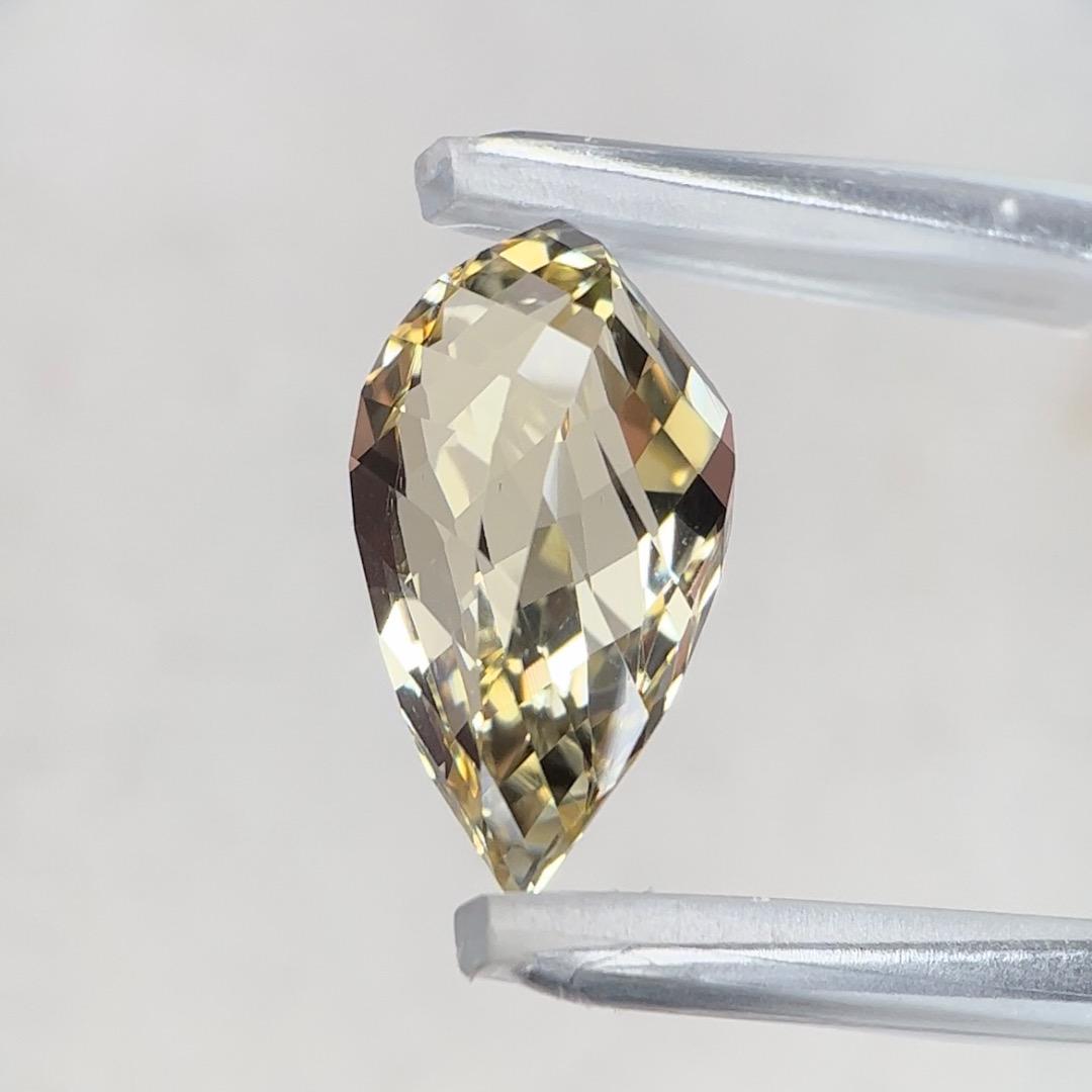スクリューの在庫は残り2個【ノリ一押しの雫】ゴールデンラブラドライト 4.23ct