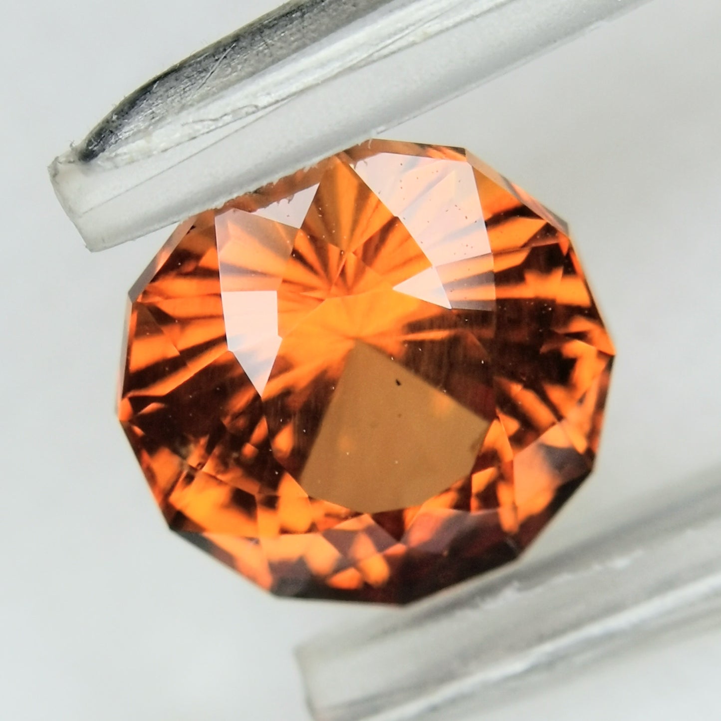 【お客さま専用】スペサタイト 3.072ct★柔らかな雰囲気からナリカーカットによる秒針の煌めき放つ