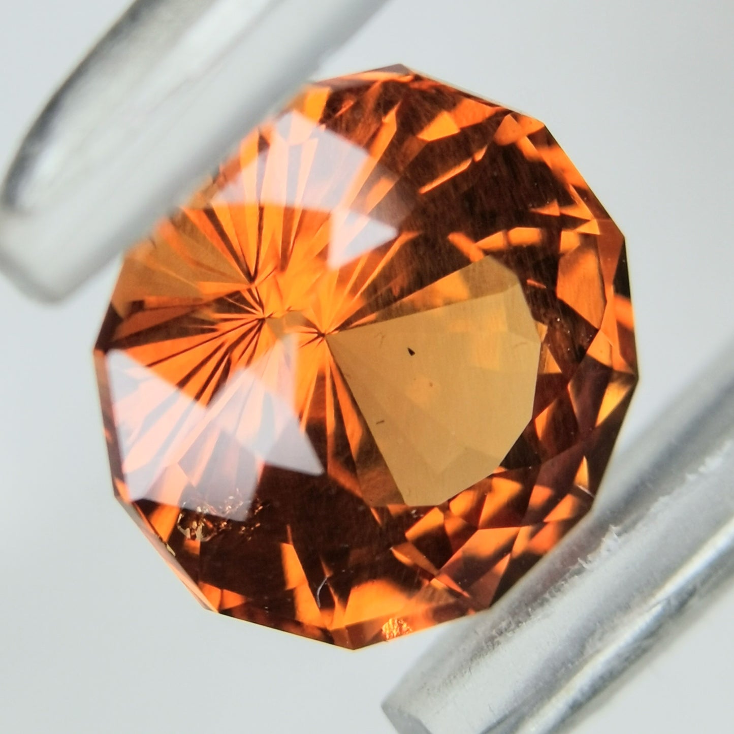 【お客さま専用】スペサタイト 3.072ct★柔らかな雰囲気からナリカーカットによる秒針の煌めき放つ